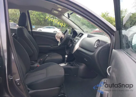 2015 Nissan Versa 1.6 Sv z USA, uszkodzony, nr VIN 3N1CN7APXFL842944